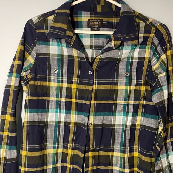 Pendleton Lodge Shirt Plaid Soft Flannel petite Medium - Picture 2 of 5